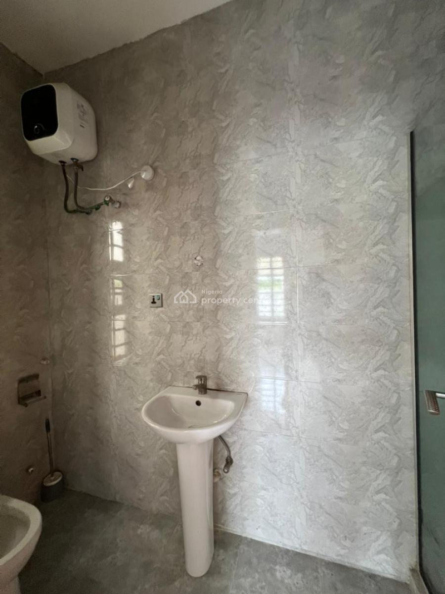 Clean & Spacious 2 Bedroom Apartment, Lekki Scheme 2, Ajah, Lagos, Flat / Apartment for Rent