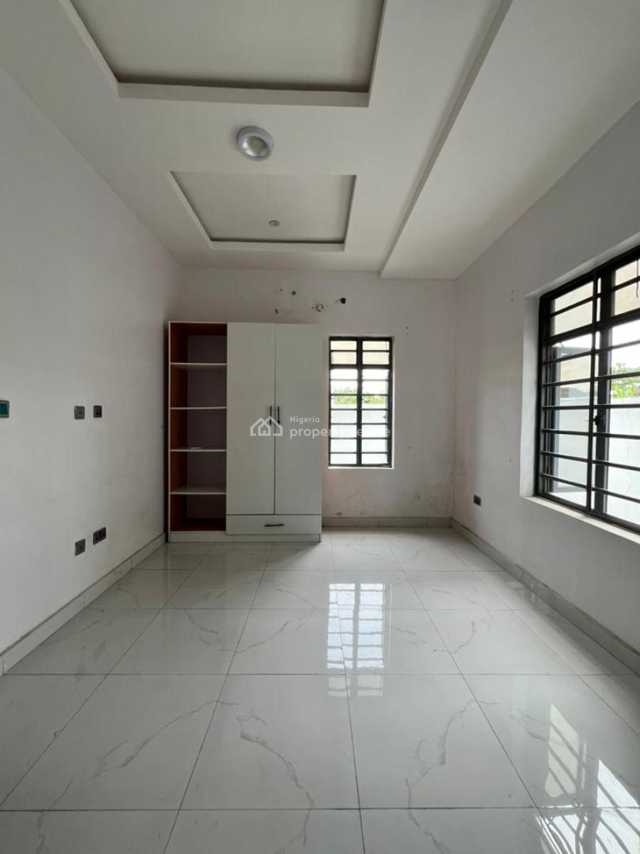 Clean & Spacious 2 Bedroom Apartment, Lekki Scheme 2, Ajah, Lagos, Flat / Apartment for Rent