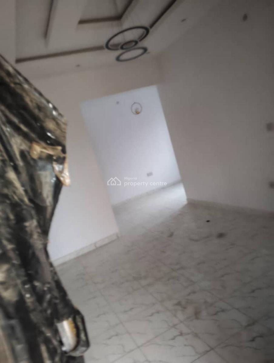 Luxury 3 Bedroom Flat, Igbogbo Estate, Igbogbo, Ikorodu, Lagos, Flat / Apartment for Rent