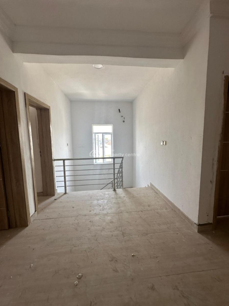 Tastefully Finished Serviced 3 Bedroom Maisonette with a Room Bq, Lekki Phase 1, Lekki, Lagos, Terraced Duplex for Sale