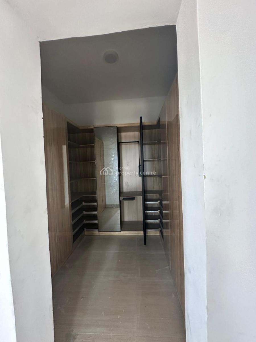 Tastefully Finished Serviced 3 Bedroom Maisonette with a Room Bq, Lekki Phase 1, Lekki, Lagos, Terraced Duplex for Sale