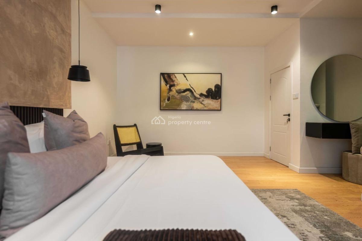 Spacious 2 Bedroom Apartment, Phase 1, Lekki, Lagos, Flat / Apartment Short Let