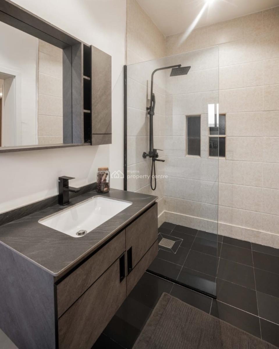 Spacious 2 Bedroom Apartment, Phase 1, Lekki, Lagos, Flat / Apartment Short Let