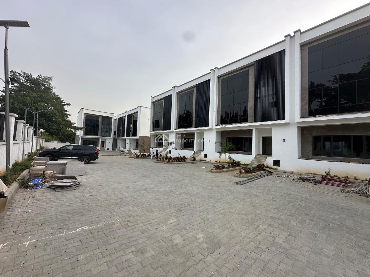 Well Built 3 Bedroom Terrace with Bq, Maitama District, Abuja, Terraced Duplex for Rent