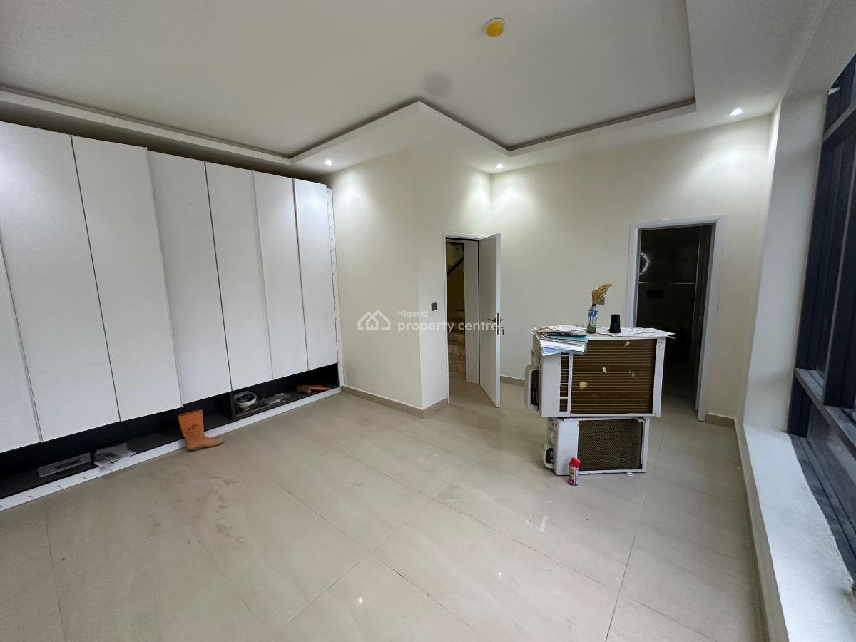 Well Built 3 Bedroom Terrace with Bq, Maitama District, Abuja, Terraced Duplex for Rent