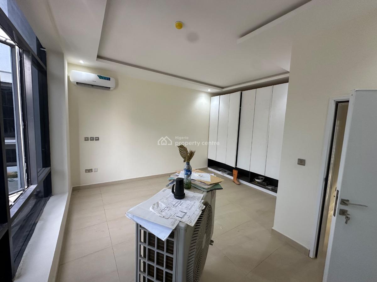 Well Built 3 Bedroom Terrace with Bq, Maitama District, Abuja, Terraced Duplex for Rent