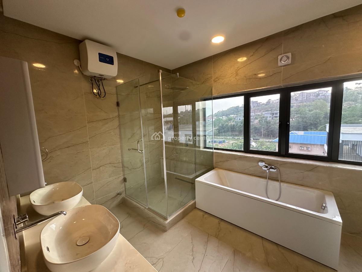 Well Built 3 Bedroom Terrace with Bq, Maitama District, Abuja, Terraced Duplex for Rent