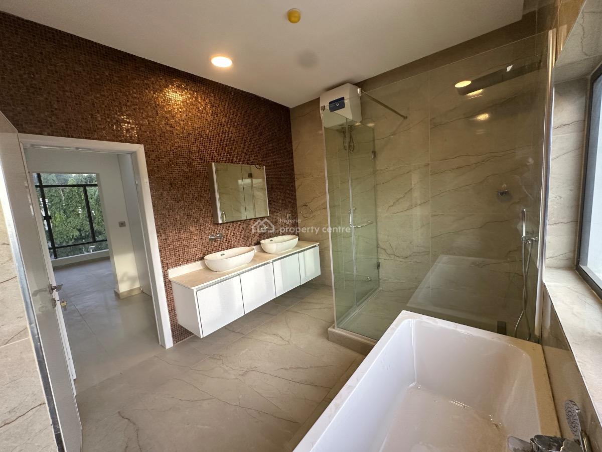 Well Built 3 Bedroom Terrace with Bq, Maitama District, Abuja, Terraced Duplex for Rent