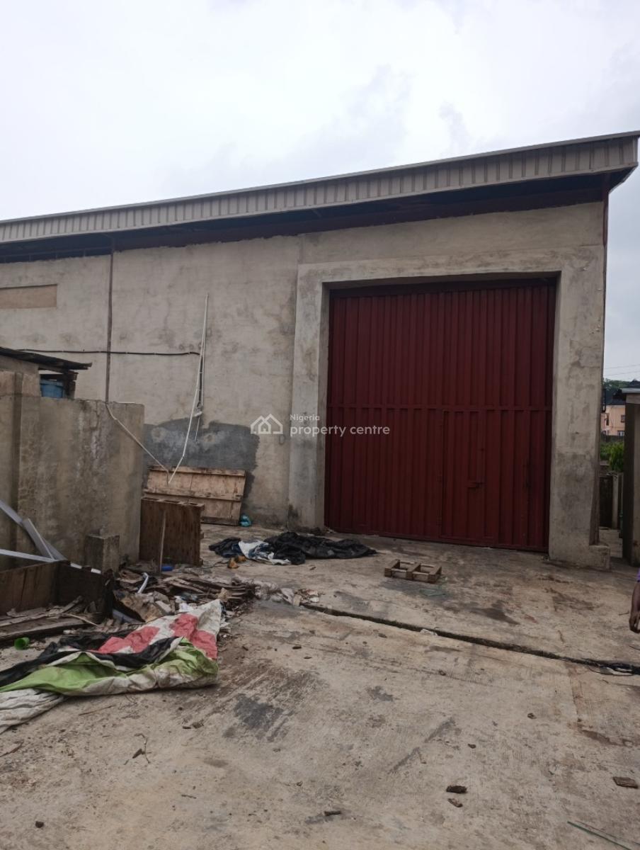 Warehouse of 328sqm Facing The Main Road, Trailer Enter, Aleshinloye Market, Jericho, Ibadan, Oyo, Warehouse for Rent