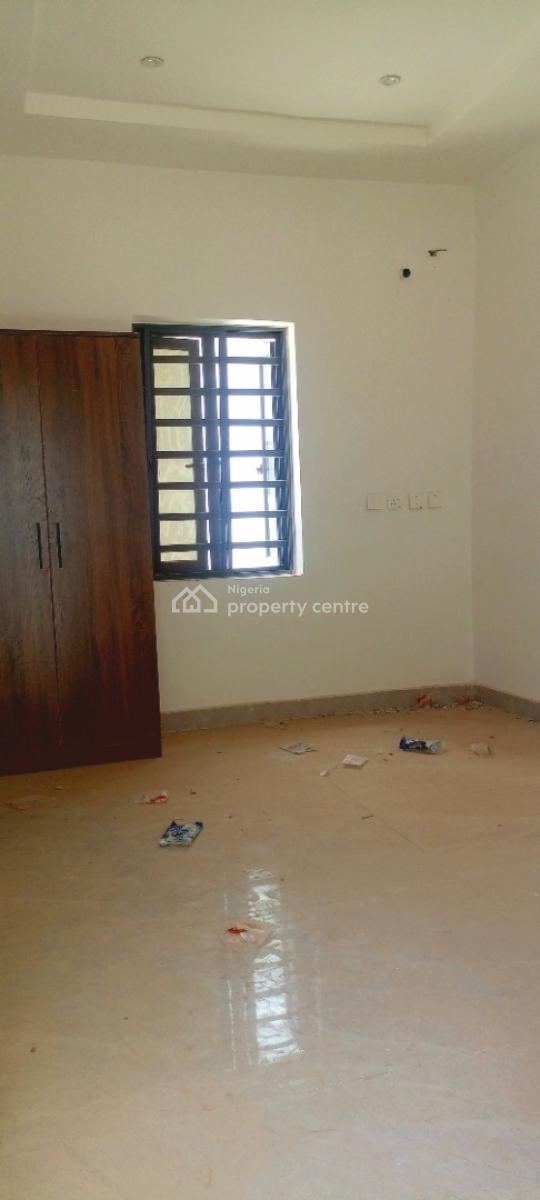 Luxury 3-bedroom Apartment With1-room Chalet., Guzape District, Abuja, Flat / Apartment for Sale