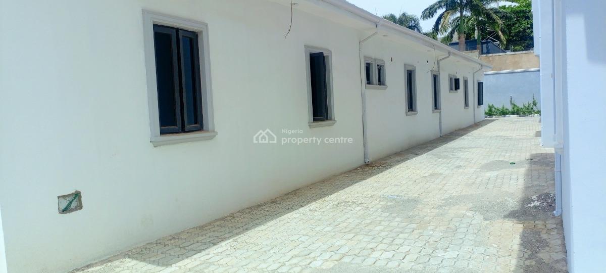 Luxury 3-bedroom Apartment With1-room Chalet., Guzape District, Abuja, Flat / Apartment for Sale