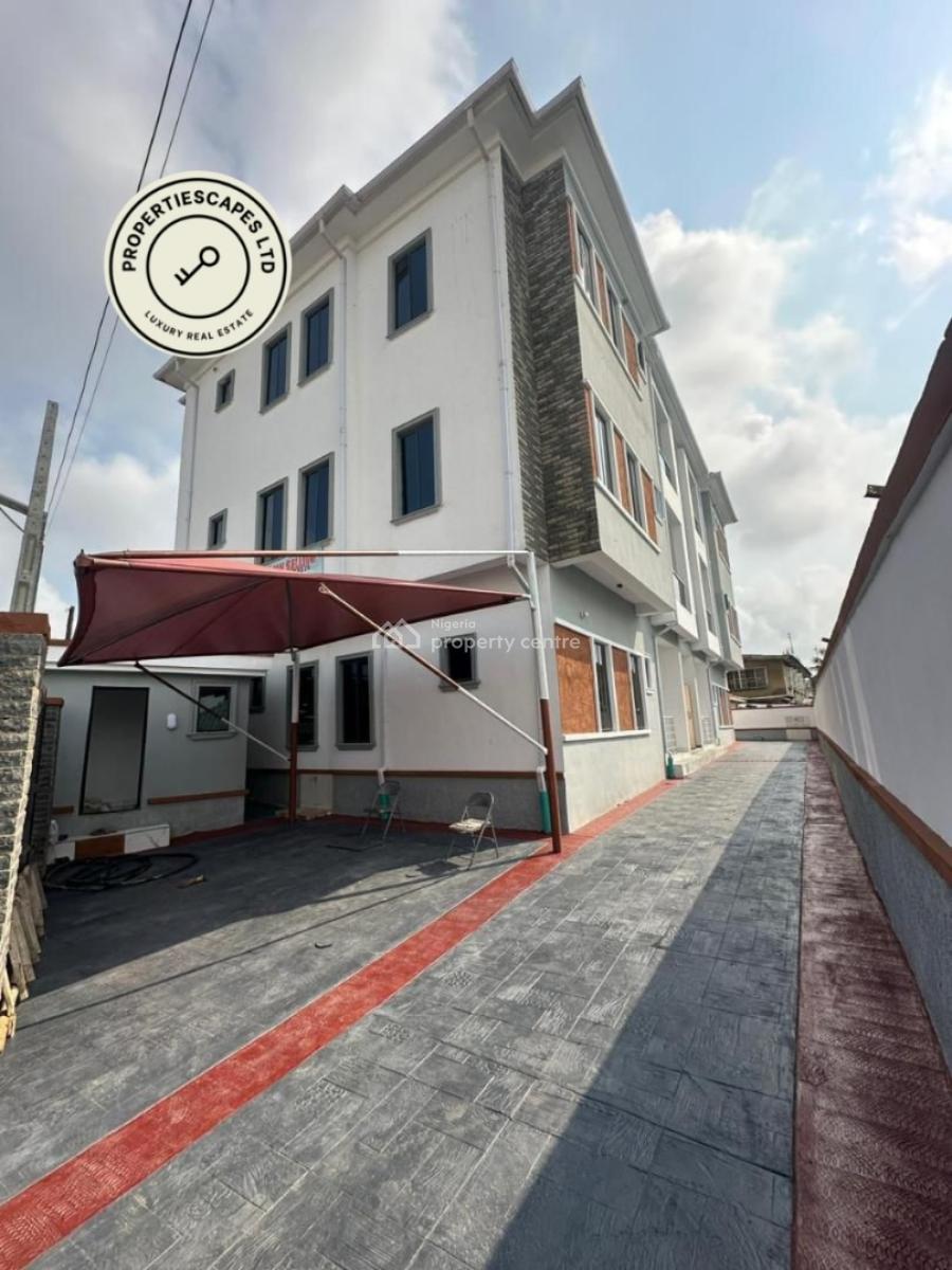 Lovely Built 3 Bedroom Apartment in a Serene Environment, Surulere, Lagos, Flat / Apartment for Sale