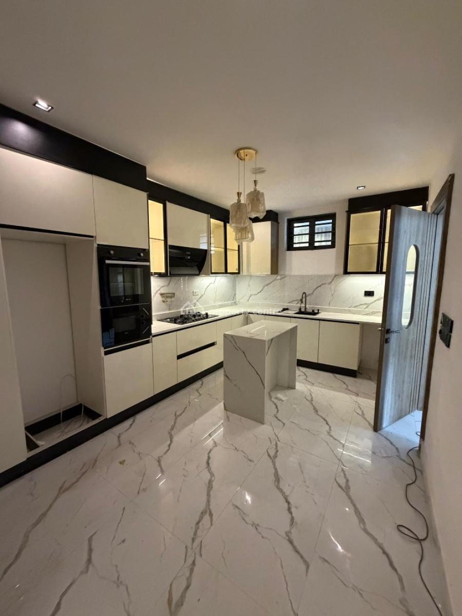 Luxuriously Finished 2bedroom Apartment, Off Freedom Way, Lekki Phase 1, Lekki, Lagos, Flat / Apartment for Sale