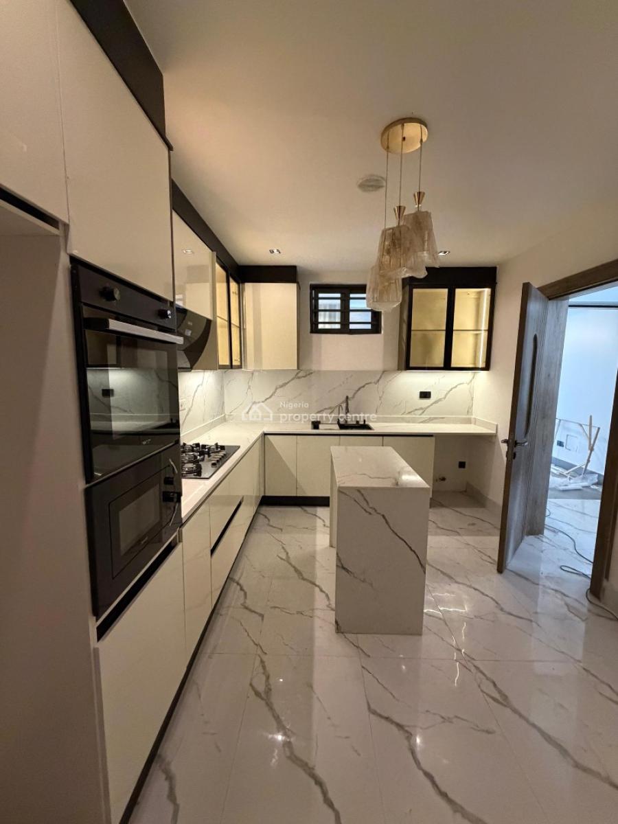 Luxuriously Finished 2bedroom Apartment, Off Freedom Way, Lekki Phase 1, Lekki, Lagos, Flat / Apartment for Sale