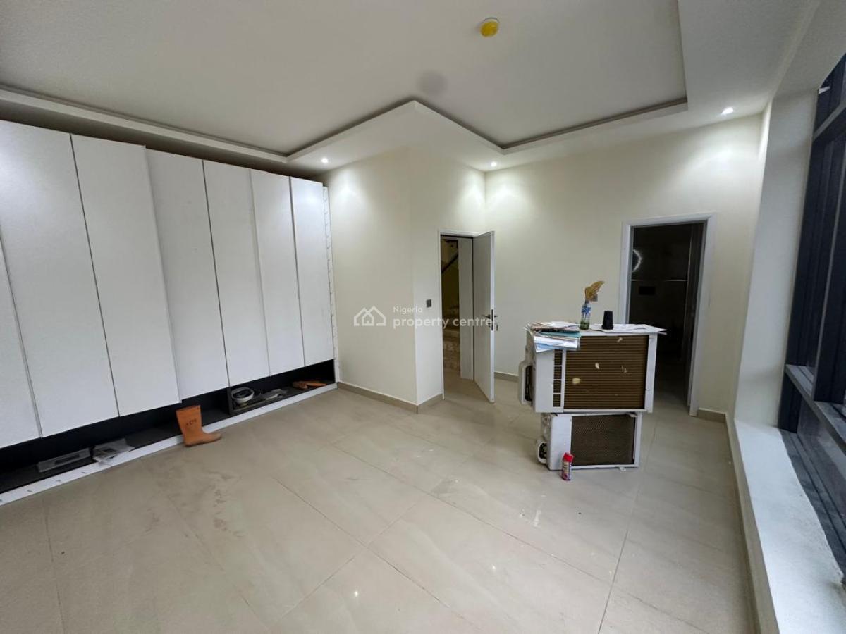 Serviced 3 Bedrooms Duplex, 2 Rooms Bq, Pool, Gym, Clubhouse, Pantry, Maitama District, Abuja, Terraced Duplex for Rent