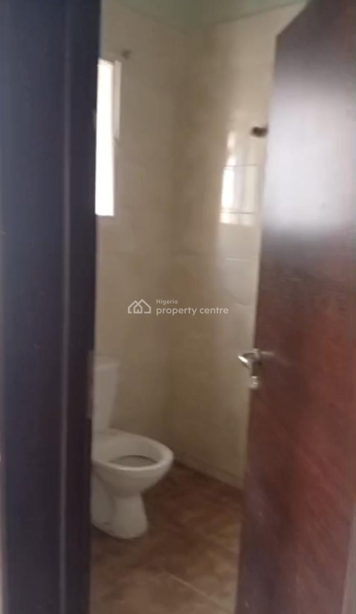 Spacious Two Bedrooms Apartment in a Serene and Secured Estate, Lekki Phase 1, Lekki Phase 1, Lekki, Lagos, Flat / Apartment for Rent