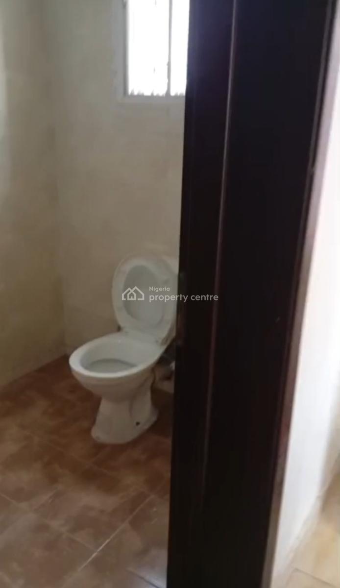 Spacious Two Bedrooms Apartment in a Serene and Secured Estate, Lekki Phase 1, Lekki Phase 1, Lekki, Lagos, Flat / Apartment for Rent