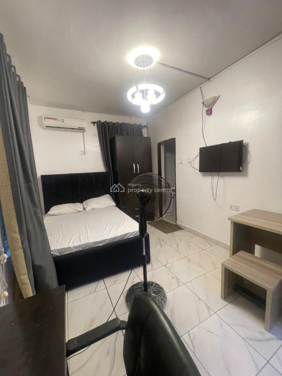 Fully Furnished 2bedroom Flat, Joseph Harrison Estate, Yaba, Lagos, Flat / Apartment Short Let