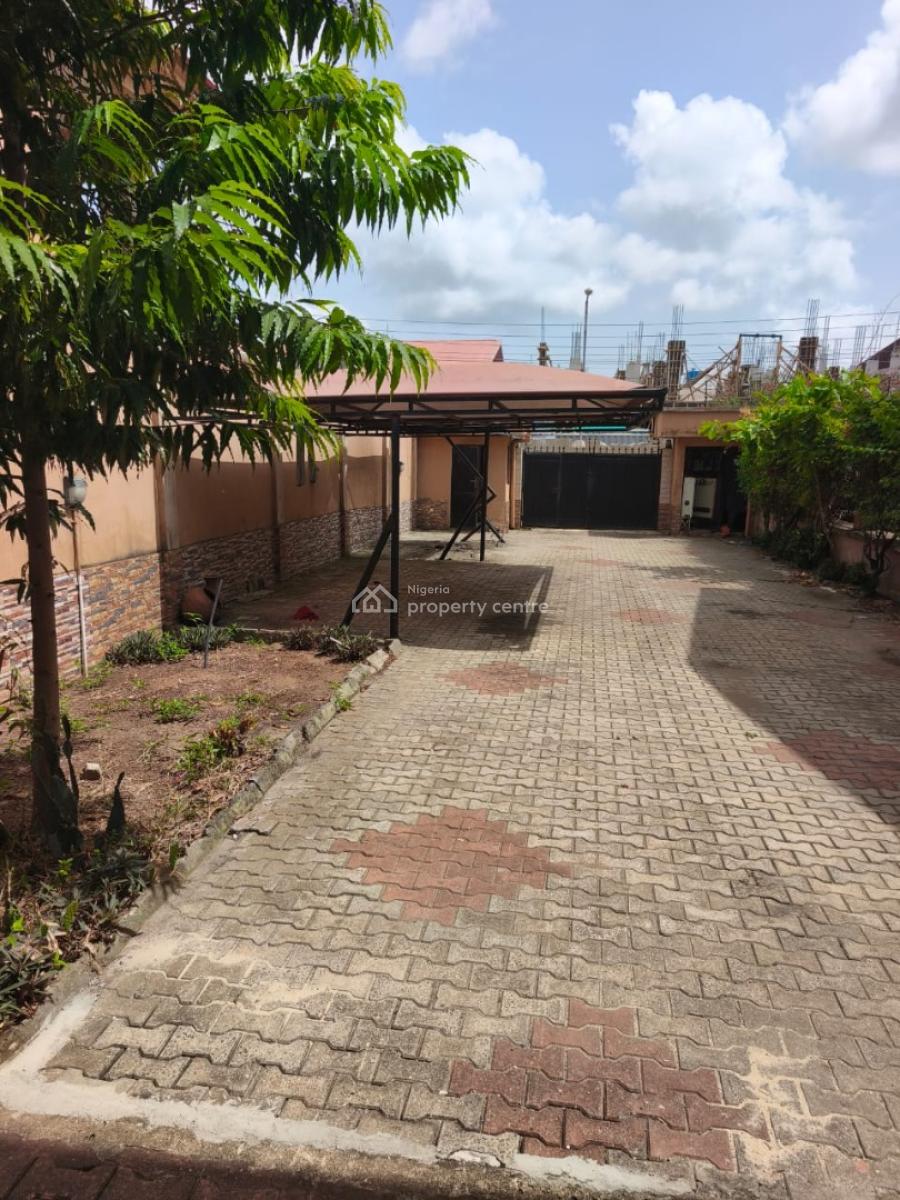 4 Bedrooms Duplex with a Detached Duplex on 450sqm, Off Admiralty Way, Lekki Phase 1, Lekki, Lagos, Semi-detached Duplex for Rent