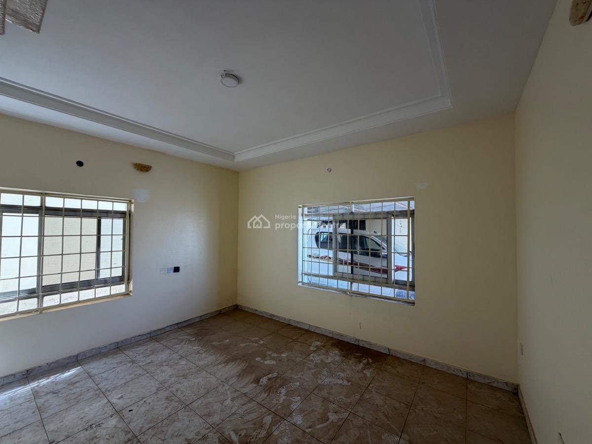 Standard Two Bedroom with Bq, Asokoro District, Abuja, Flat / Apartment for Rent