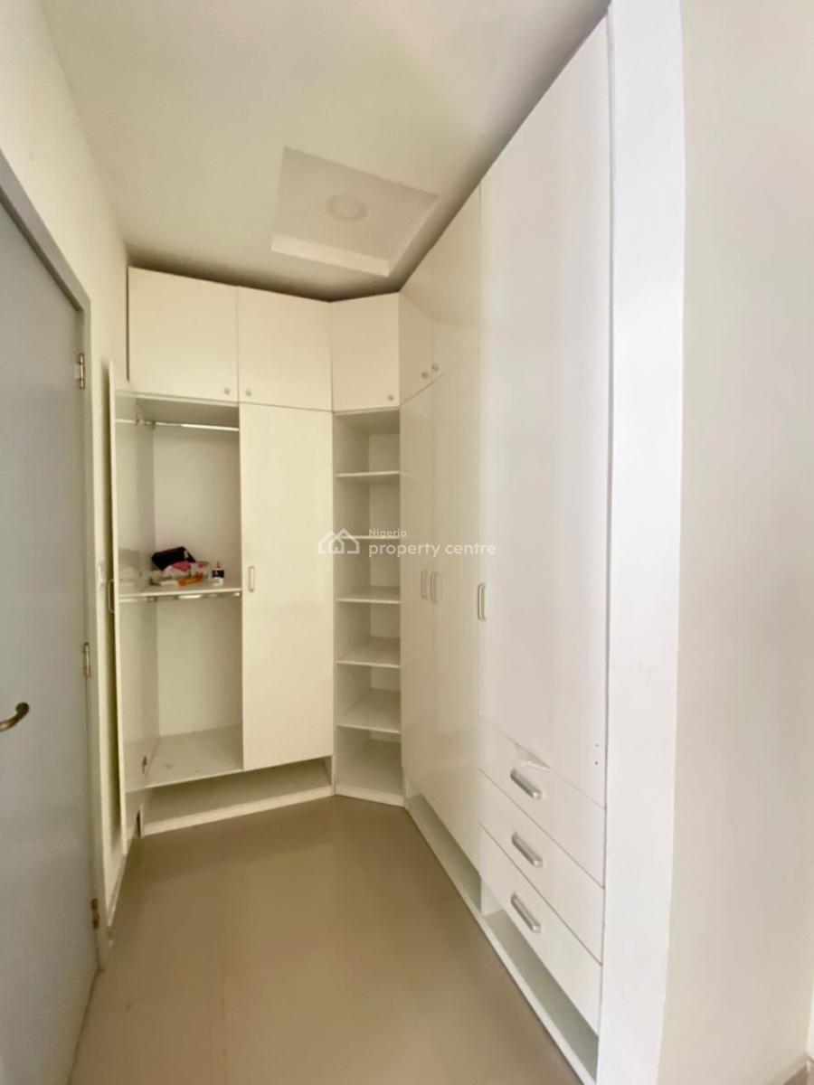 Sparky Clean 4 Bedroom Duplex Terrace in a Top Notch Service Estate, Orchid Road Lekki Luxury Estate 🏡 Before Round About, Lekki, Lagos, Terraced Duplex for Sale