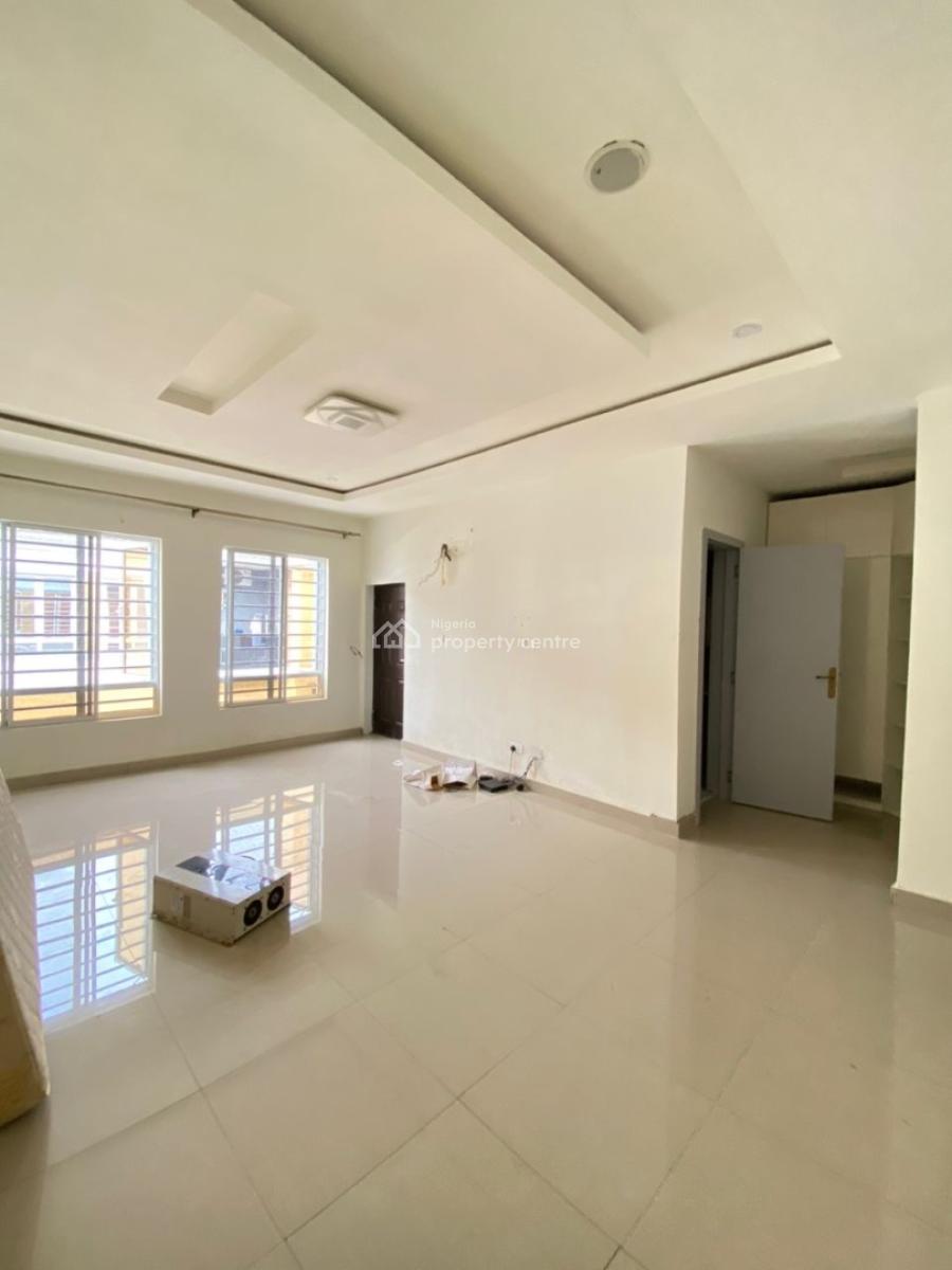 Sparky Clean 4 Bedroom Duplex Terrace in a Top Notch Service Estate, Orchid Road, Lekki, Lagos, Terraced Duplex for Sale