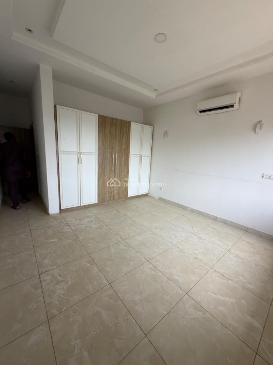 Serviced and Private 3 Bedroom Apartment with Bq, Heart of Guzape, Guzape District, Abuja, Flat / Apartment for Rent
