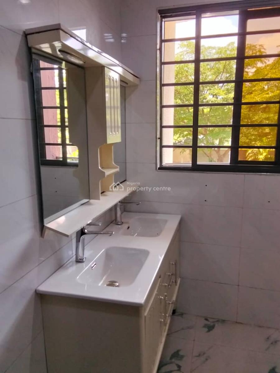 4 Bedrooms Maisonette with a Bq, Gym & Swimming Pool, Banana Island, Ikoyi, Lagos, Flat / Apartment for Rent