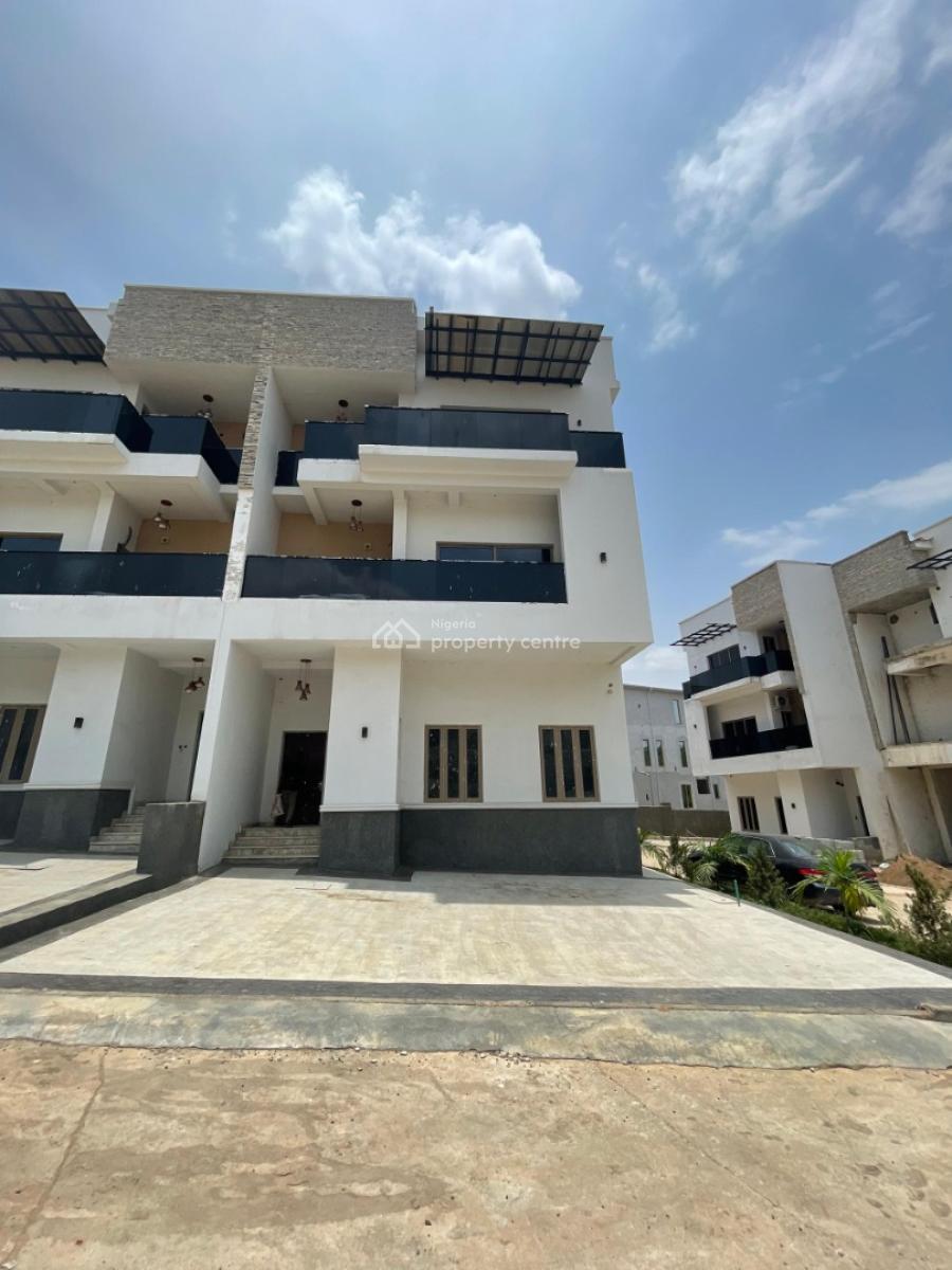 5 Bedrooms Semi-detached Duplex, Southern Bridge Estate, Dakibiyu, Abuja, Semi-detached Duplex for Sale