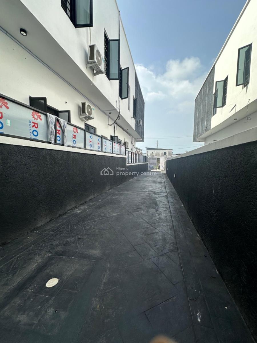 Newly Built and Luxury Finished 4 Bedroom Duplex with Boys Quarter, in a Service Estate By Orchid Road, Lekki Phase 2, Lekki, Lagos, Semi-detached Duplex for Sale