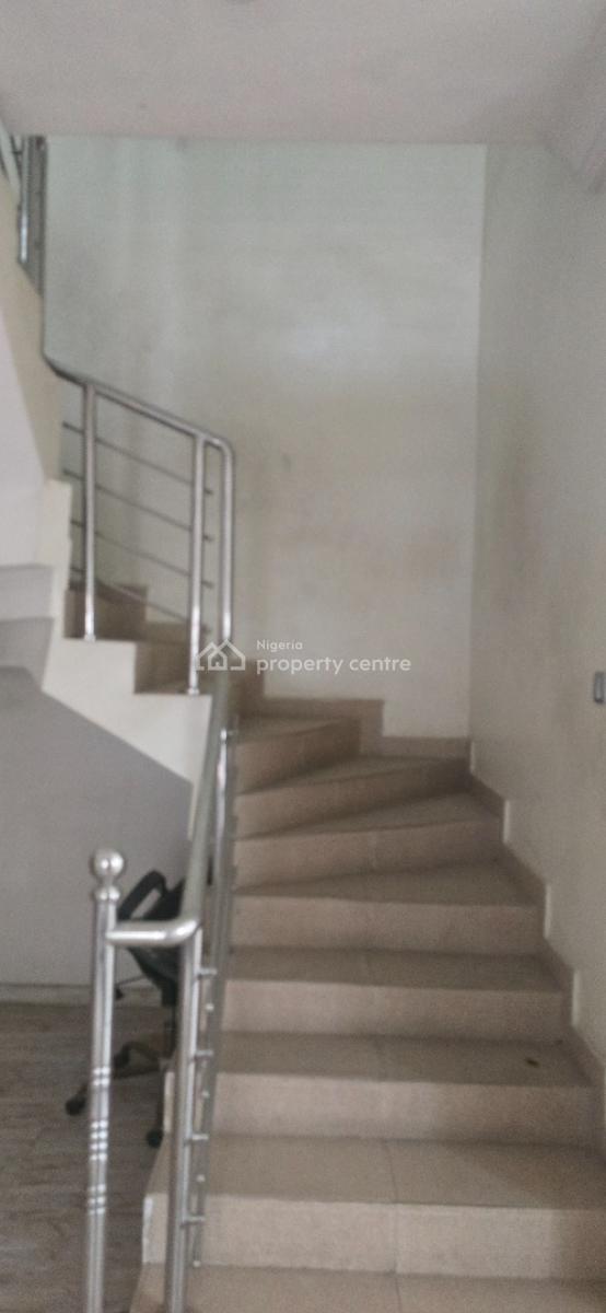 4 Bedroom Semi-detached House with a Staff Room, Agungi, Lekki, Lagos, Semi-detached Duplex for Sale
