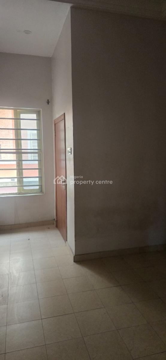 4 Bedroom Semi-detached House with a Staff Room, Agungi, Lekki, Lagos, Semi-detached Duplex for Sale