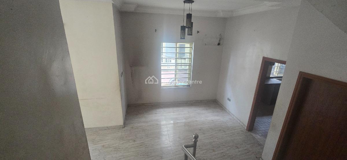 4 Bedroom Semi-detached House with a Staff Room, Agungi, Lekki, Lagos, Semi-detached Duplex for Sale