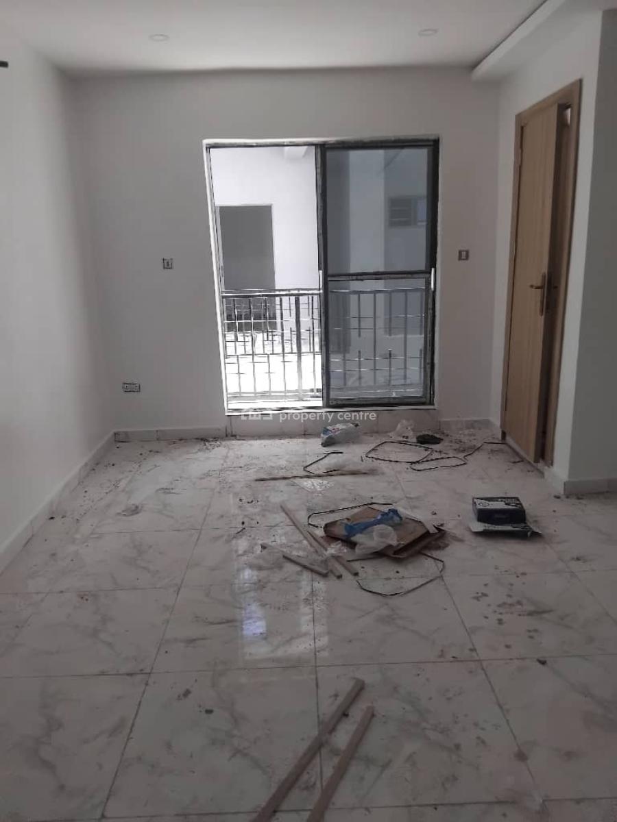 2 Bedrooms Flat, Ologolo Road, Lekki, Lagos, Flat / Apartment for Rent