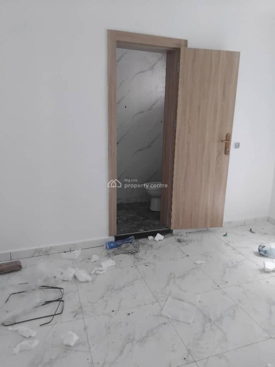 2 Bedrooms Flat, Ologolo Road, Lekki, Lagos, Flat / Apartment for Rent