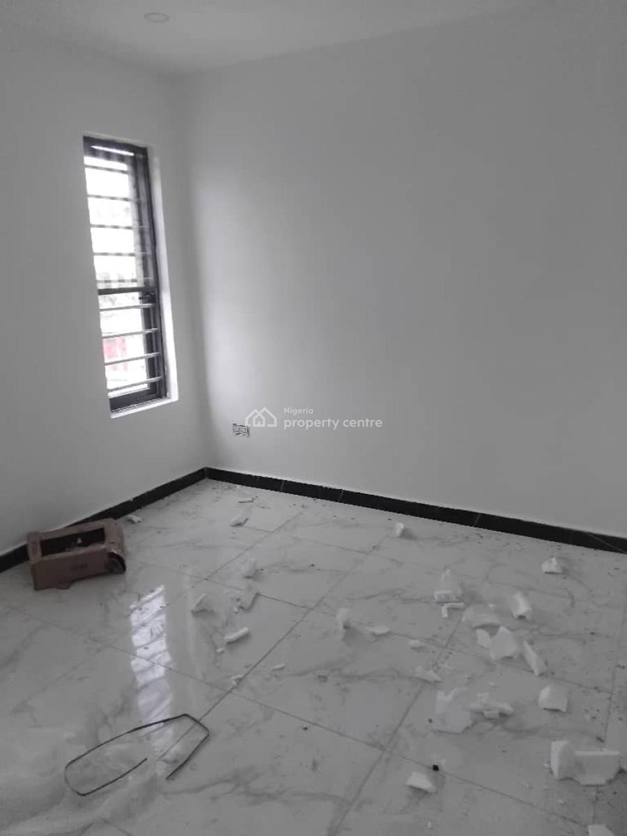 2 Bedrooms Flat, Ologolo Road, Lekki, Lagos, Flat / Apartment for Rent