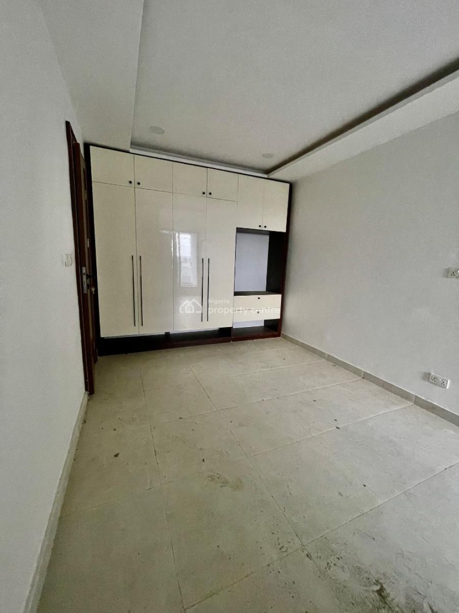 Spacious 2bedroom Apartment, Chisco, Lekki, Lagos, Block of Flats for Sale