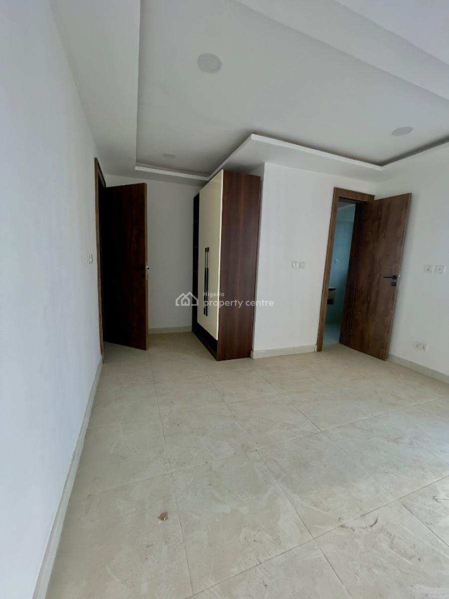 Spacious 2bedroom Apartment, Chisco, Lekki, Lagos, Block of Flats for Sale