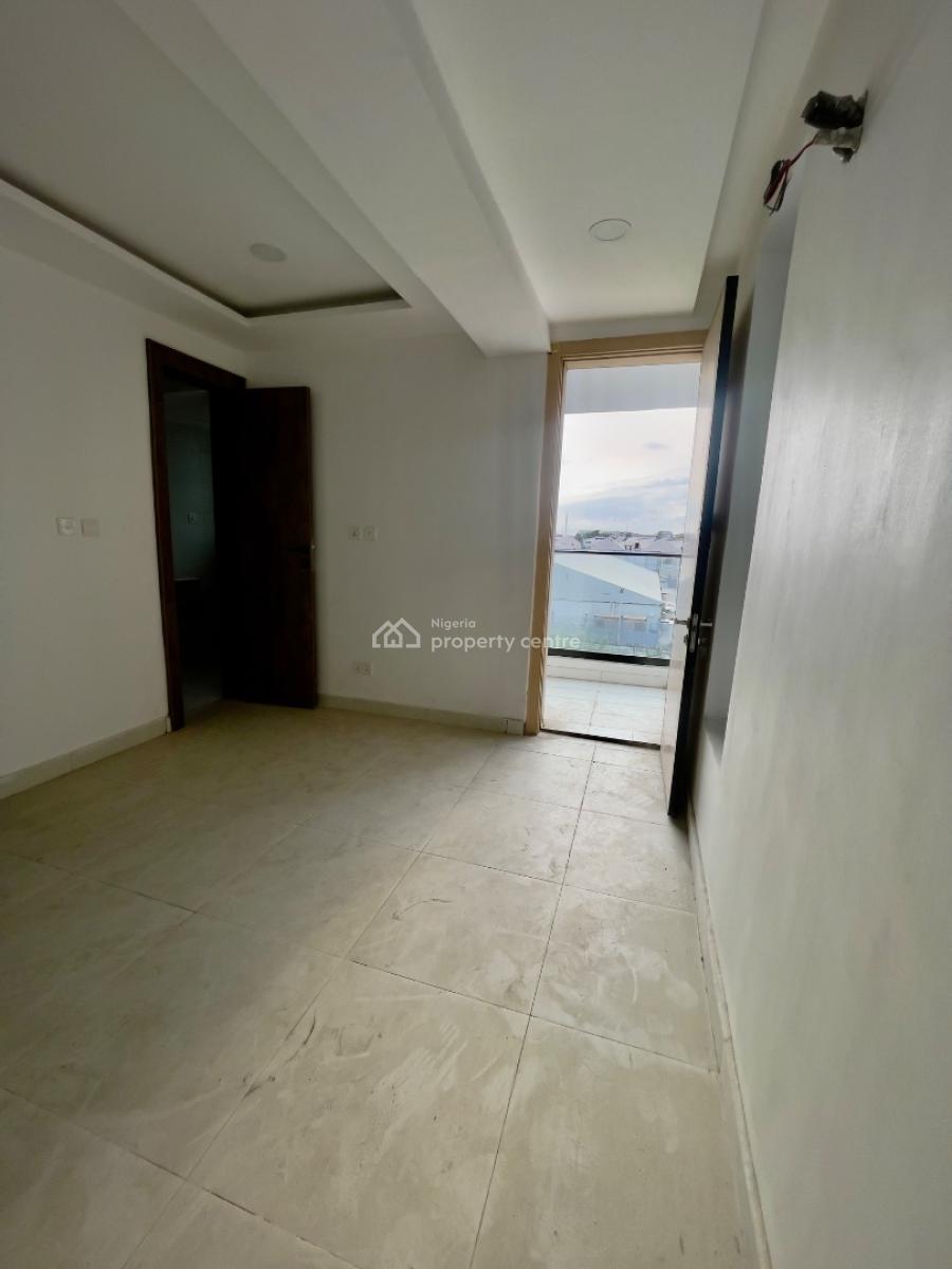 Spacious 2bedroom Apartment, Chisco, Lekki, Lagos, Block of Flats for Sale