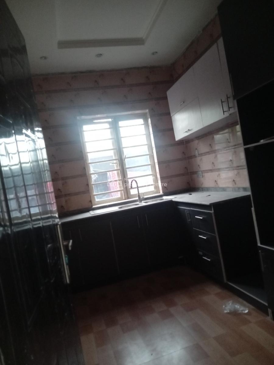Beautiful Spacious 3 Bedrooms Flat, L&k Estate, Owode, Ajah, Lagos, Flat / Apartment for Rent