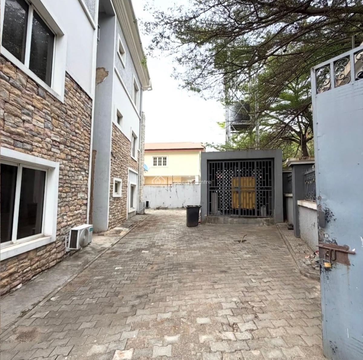 Luxury 6 Units of Spacious 3 Bedroom Apartment,ac,,bq, ,cofo, Ministers Hills. Serene & Well Secured Neighborhood, Maitama District, Abuja, Flat / Apartment for Sale