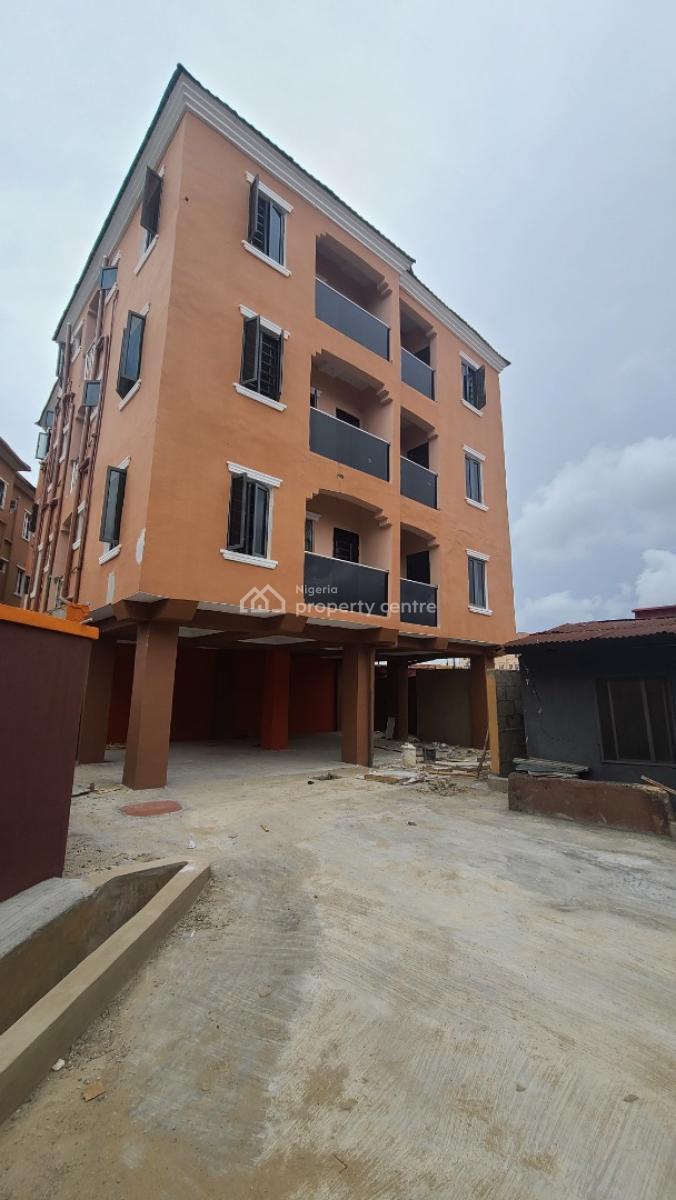 New Mini-flats Upstairs with 2toilet 1bath,balconies,cabinets, Off Lawanson Road, Lawanson, Surulere, Lagos, Mini Flat (room and Parlour) for Rent