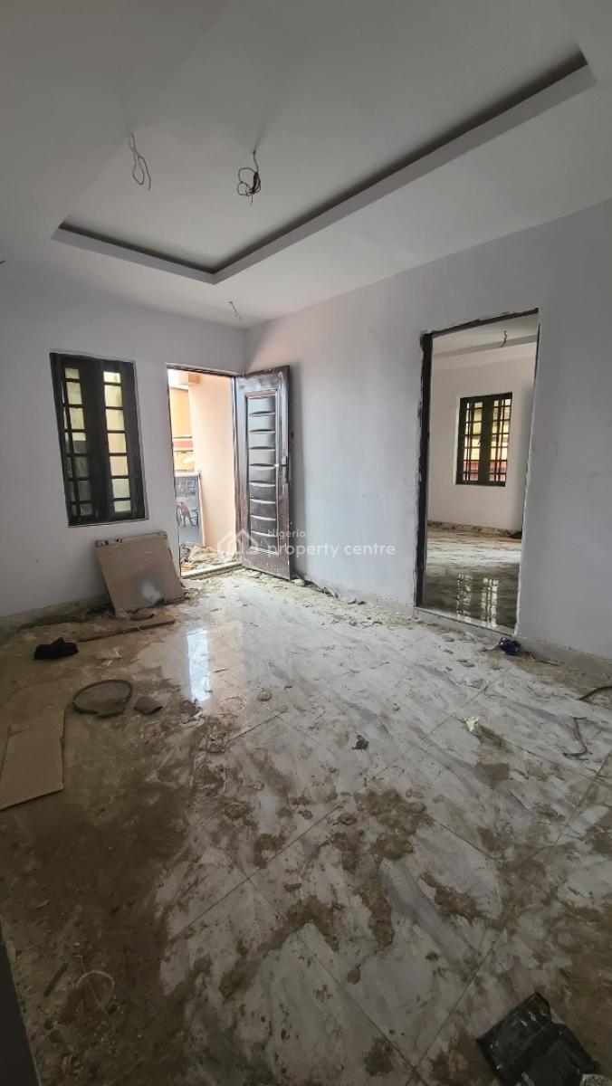 New Mini-flats Upstairs with 2toilet 1bath,balconies,cabinets, Off Lawanson Road, Lawanson, Surulere, Lagos, Mini Flat (room and Parlour) for Rent