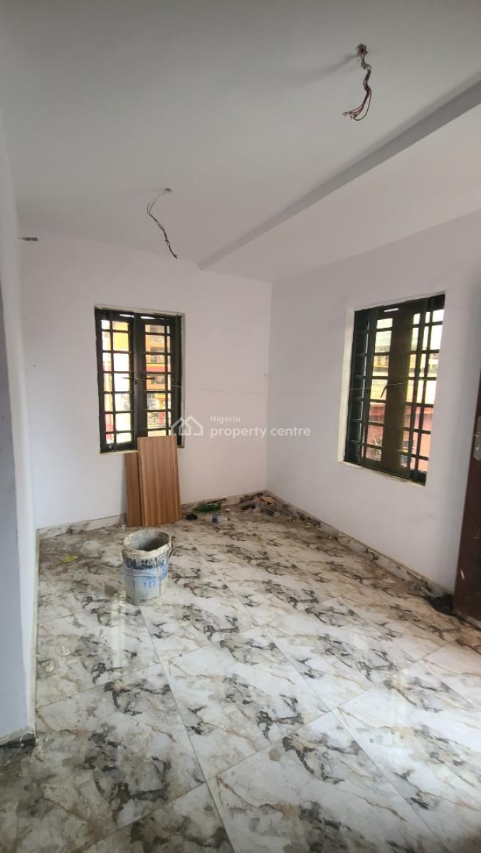 New Mini-flats Upstairs with 2toilet 1bath,balconies,cabinets, Off Lawanson Road, Lawanson, Surulere, Lagos, Mini Flat (room and Parlour) for Rent