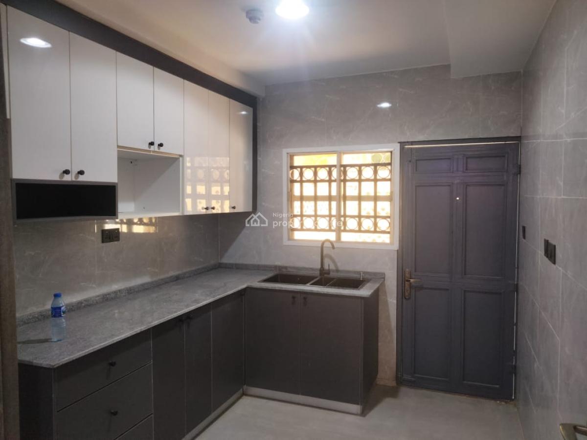 Well Finished 3 Bedroom Spacious Terrace  Duplex,bq, in an Estate, Serene and Well Secured Neighborhood, Wuse 2, Abuja, Terraced Duplex for Rent