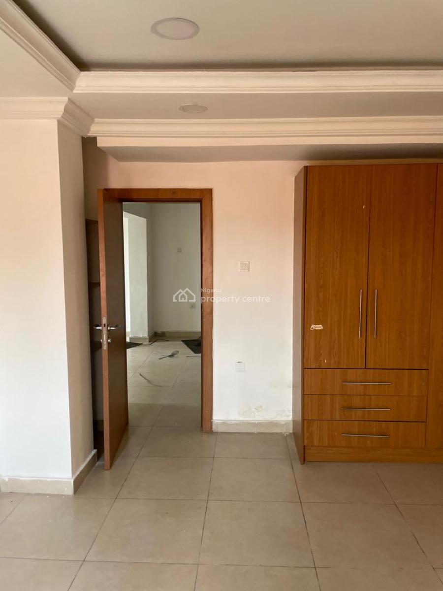 Spacious 3 Bedroom, Banana Island Road, Ikoyi, Lagos, Flat / Apartment for Rent