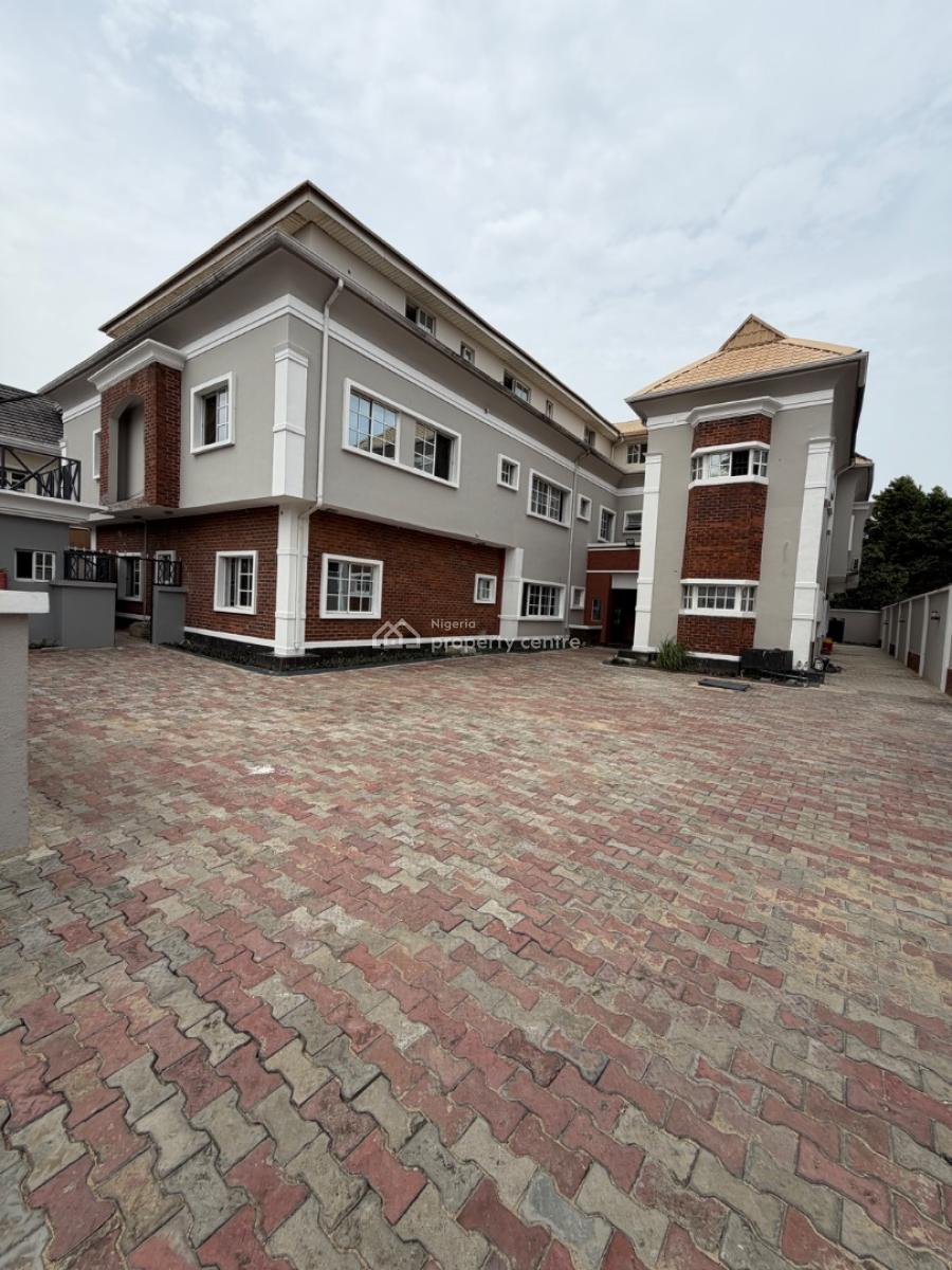 3bedrooms with Bq, Lekki Phase1, Lekki Phase 1, Lekki, Lagos, Flat / Apartment for Rent