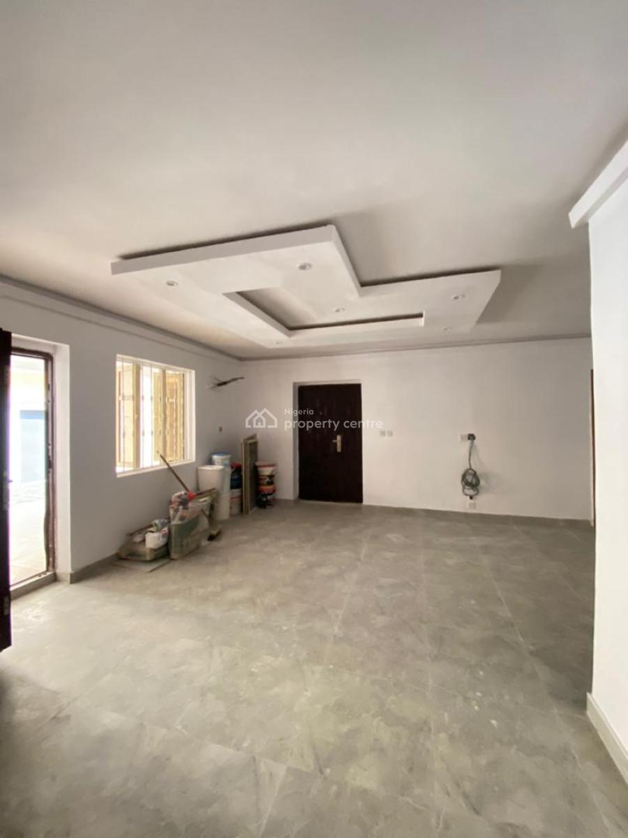 Standard 3 Bedroom Apartment, Estate Off Chevron Drive, Lekki, Lagos, Flat / Apartment for Rent