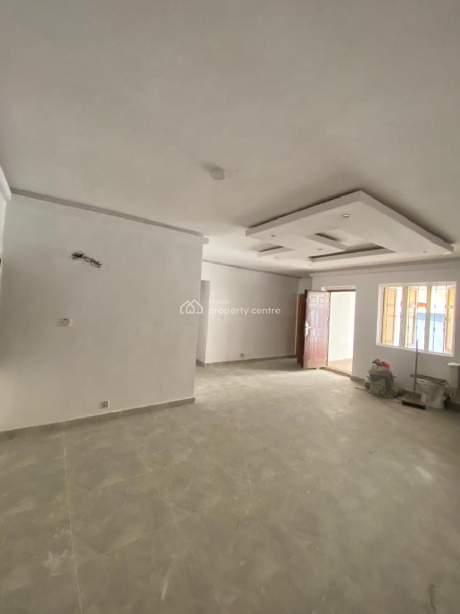 Standard 3 Bedroom Apartment, Estate Off Chevron Drive, Lekki, Lagos, Flat / Apartment for Rent