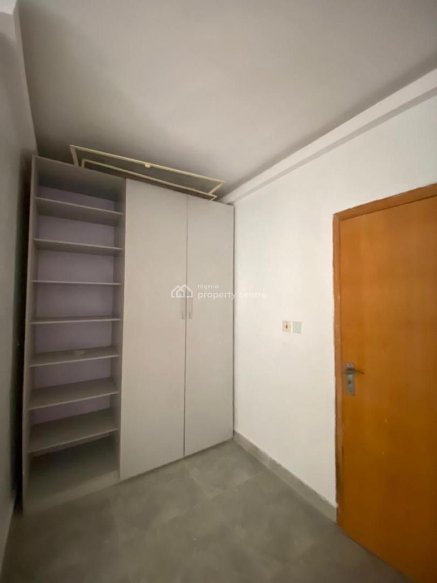 Standard 3 Bedroom Apartment, Estate Off Chevron Drive, Lekki, Lagos, Flat / Apartment for Rent